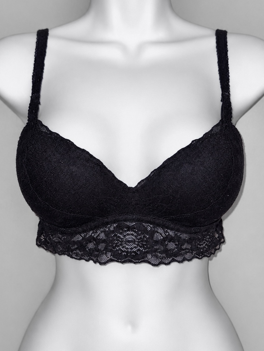 PINK Victoria’s Secret Black Lace Padded Bralette S